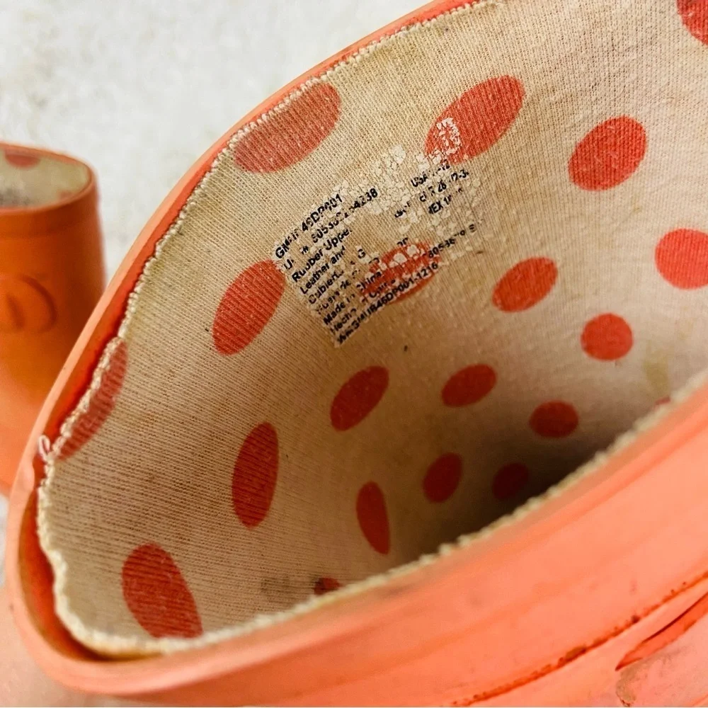 UNBRANDED kids Orange Rain Boots with Buckle size 11 / 12